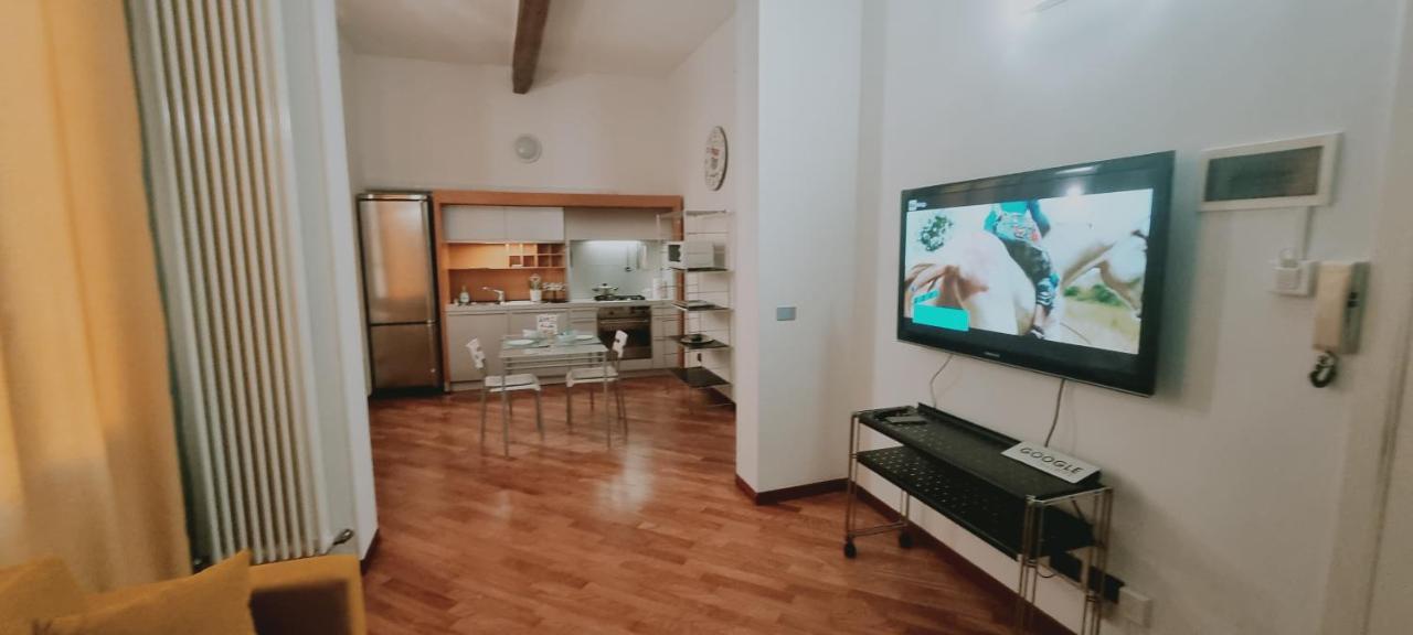 Crociali Apartment Bologna Luaran gambar