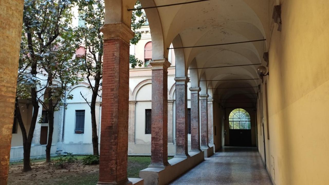 Crociali Apartment Bologna Luaran gambar
