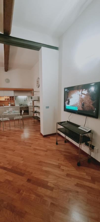 Crociali Apartment Bologna Luaran gambar